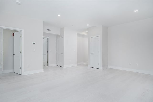 1540 N Shore Road 305, Revere, MA 02151