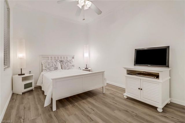 1677 Morning Sun LN E-22, Naples, FL 34119