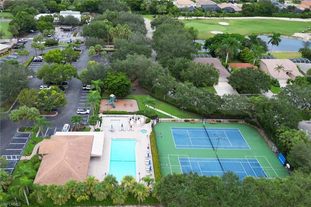 1677 Morning Sun LN E-22, Naples, FL 34119