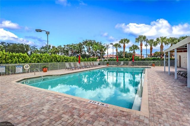 1677 Morning Sun LN E-22, Naples, FL 34119