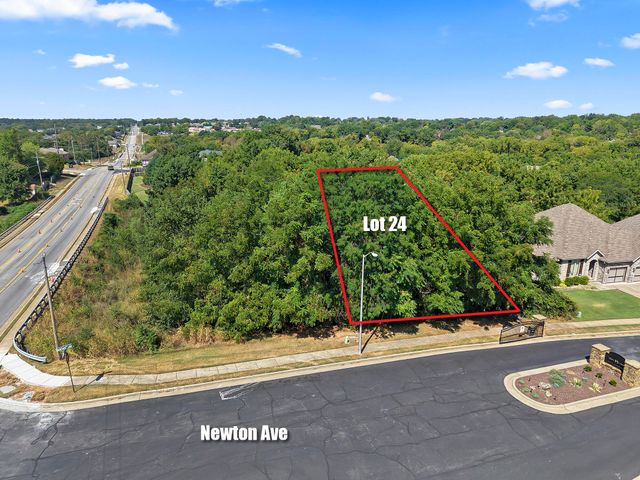 5381 S Newton Avenue, Springfield, MO 65810
