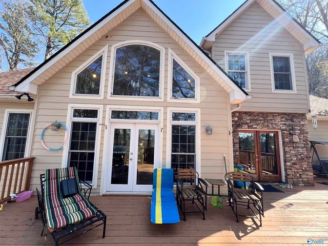 3608 Wyeth Drive, Guntersville, AL 35976