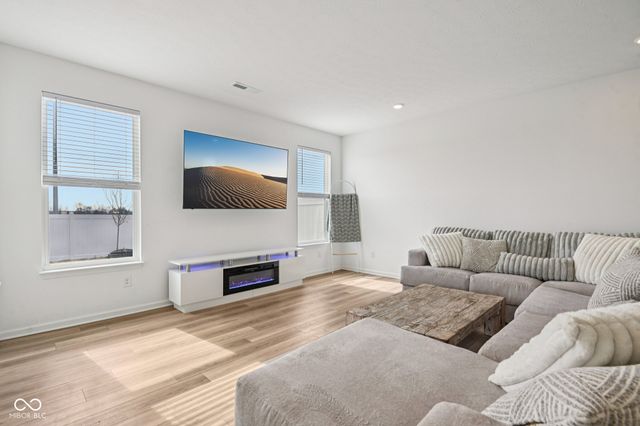 4869 Morning Valley Court, Mccordsville, IN 46055