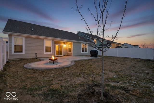 4869 Morning Valley Court, Mccordsville, IN 46055