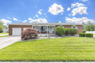 747 Hunt Valley Drive, Reynoldsburg, OH 43068