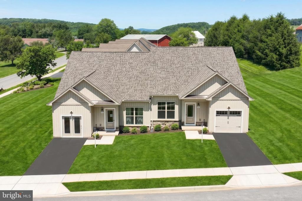 129 HEATHER GLEN DR, Red Lion, PA 17356