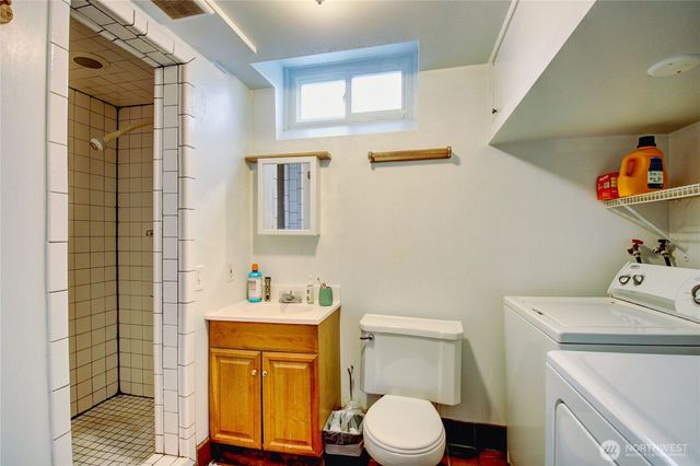 1135 E Orange Avenue, Burlington, WA 98233
