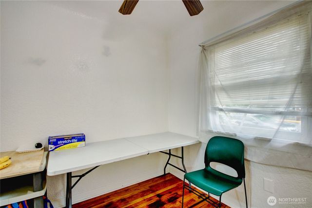 1135 E Orange Avenue, Burlington, WA 98233