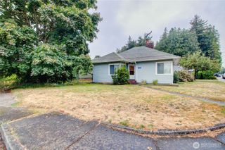 1135 E Orange Avenue, Burlington, WA 98233