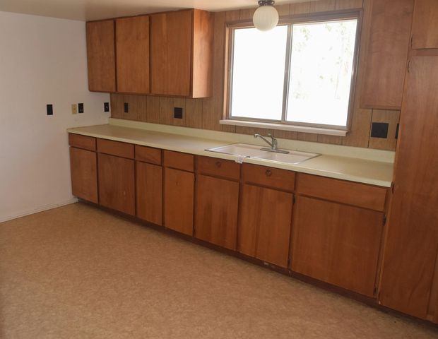 10536 Highway 65, Austin, CO 81410