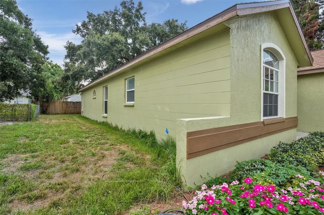 419 SAINT ANNS DRIVE, Winter Haven, FL 33884