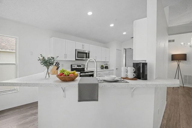 419 SAINT ANNS DRIVE, Winter Haven, FL 33884