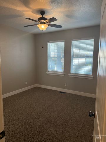 2132 Candleridge Dr., Twin Falls, ID 83301