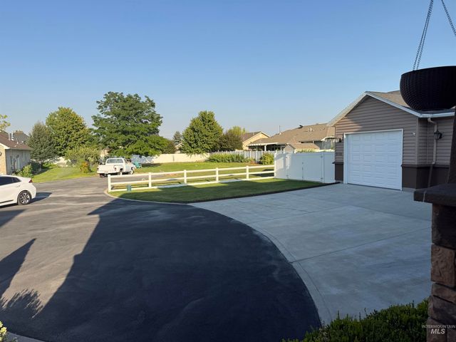 2132 Candleridge Dr., Twin Falls, ID 83301