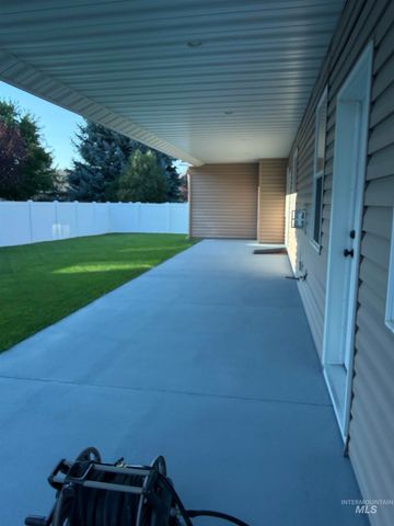 2132 Candleridge Dr., Twin Falls, ID 83301