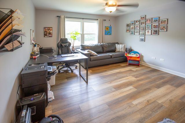 3S241 Williams Road, Warrenville, IL 60555