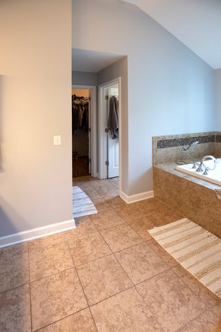 3S241 Williams Road, Warrenville, IL 60555