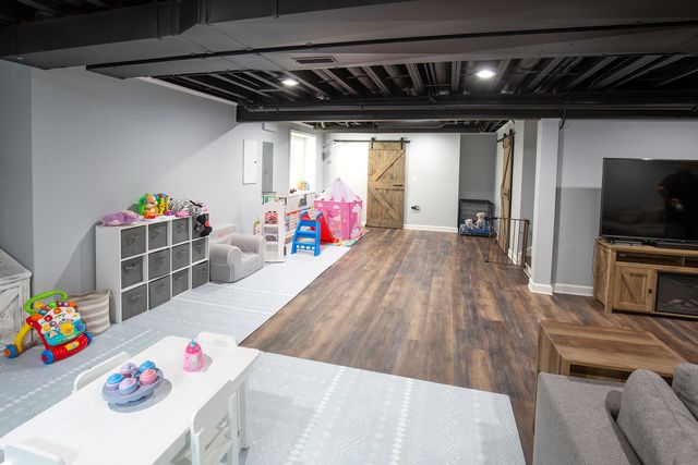 3S241 Williams Road, Warrenville, IL 60555