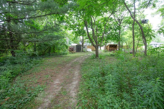 3S241 Williams Road, Warrenville, IL 60555