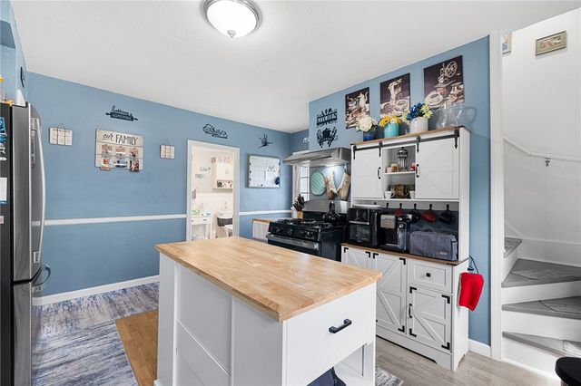 56 Cottage Street, Warwick, RI 02886