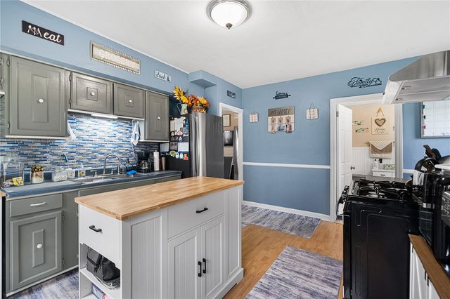 56 Cottage Street, Warwick, RI 02886