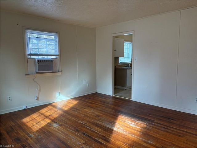 1301 Wise Avenue, High Point, NC 27260