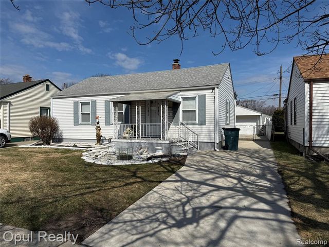 2084 New York Avenue, Lincoln Park, MI 48146