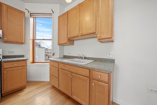 716-718 W 51st Street, Chicago, IL 60609