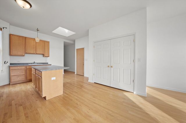 716-718 W 51st Street, Chicago, IL 60609