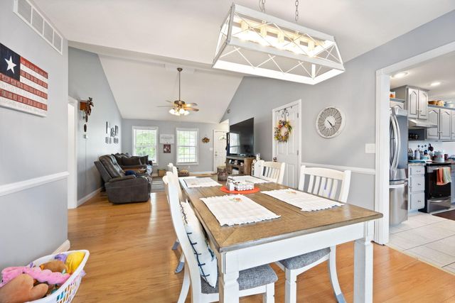 84 Elm Loop, Hustonville, KY 40437