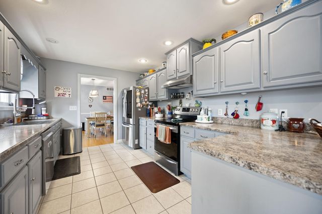 84 Elm Loop, Hustonville, KY 40437