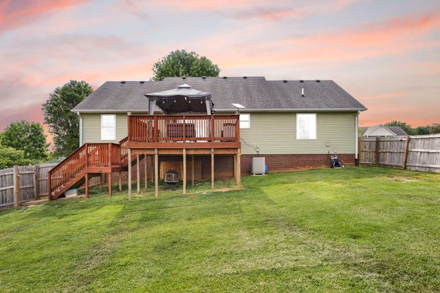 84 Elm Loop, Hustonville, KY 40437