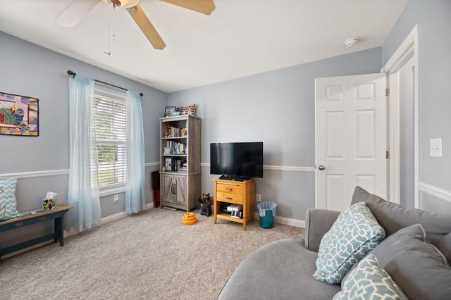 84 Elm Loop, Hustonville, KY 40437