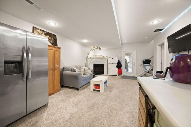 84 Elm Loop, Hustonville, KY 40437