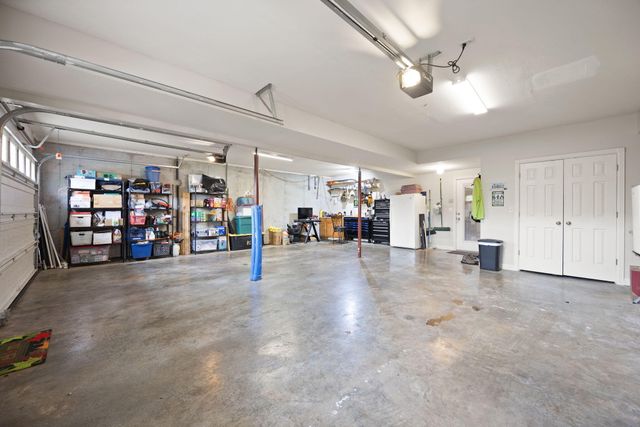 84 Elm Loop, Hustonville, KY 40437