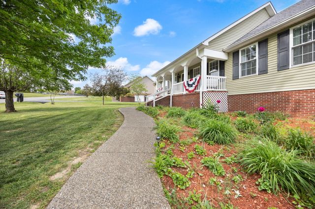 84 Elm Loop, Hustonville, KY 40437
