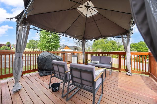 84 Elm Loop, Hustonville, KY 40437