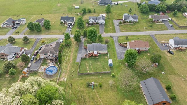 84 Elm Loop, Hustonville, KY 40437
