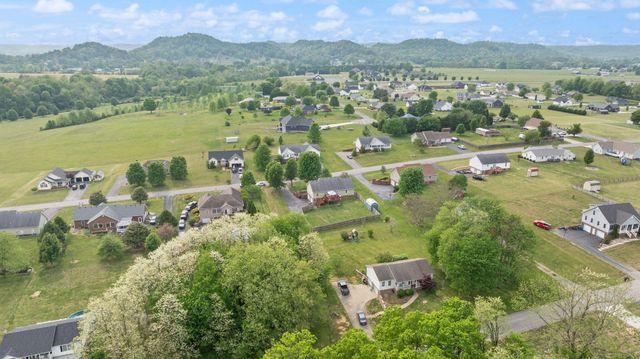 84 Elm Loop, Hustonville, KY 40437