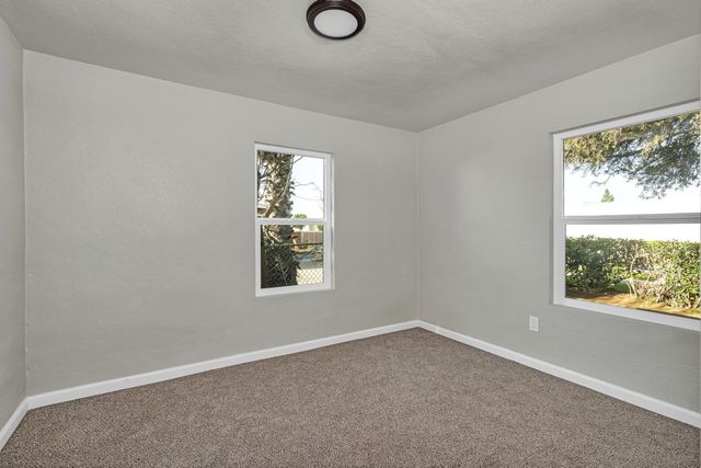 317 W Alluvial, Pinedale, CA 93650