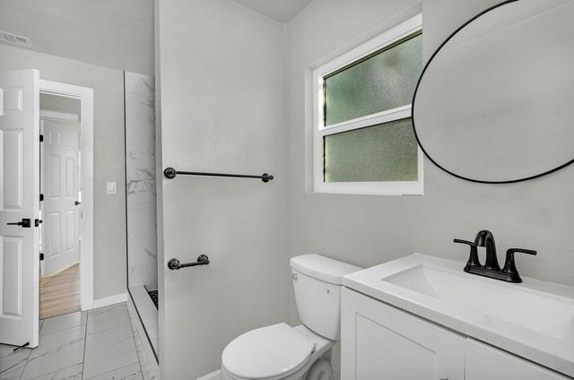 317 W Alluvial, Pinedale, CA 93650