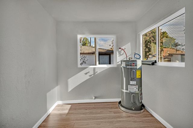 317 W Alluvial, Pinedale, CA 93650