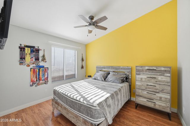 3819 W CHAMA Drive, Glendale, AZ 85310