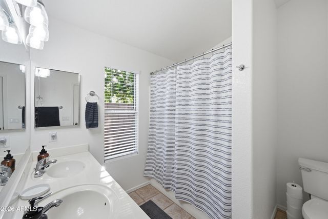 3819 W CHAMA Drive, Glendale, AZ 85310