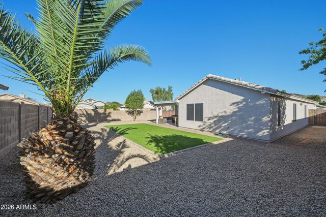 3819 W CHAMA Drive, Glendale, AZ 85310