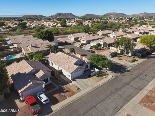 3819 W CHAMA Drive, Glendale, AZ 85310