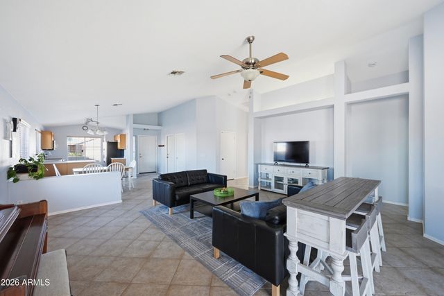 3819 W CHAMA Drive, Glendale, AZ 85310