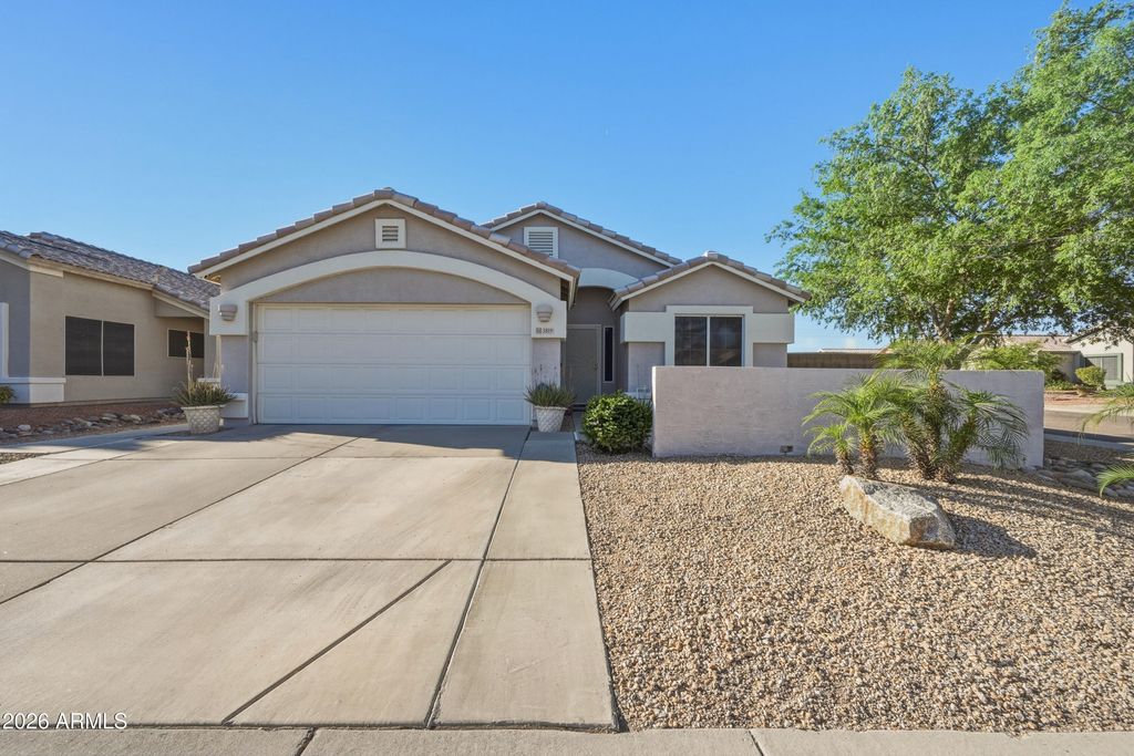 3819 W CHAMA Drive, Glendale, AZ 85310