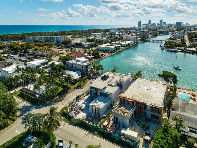 600 88th St, Surfside, FL 33154