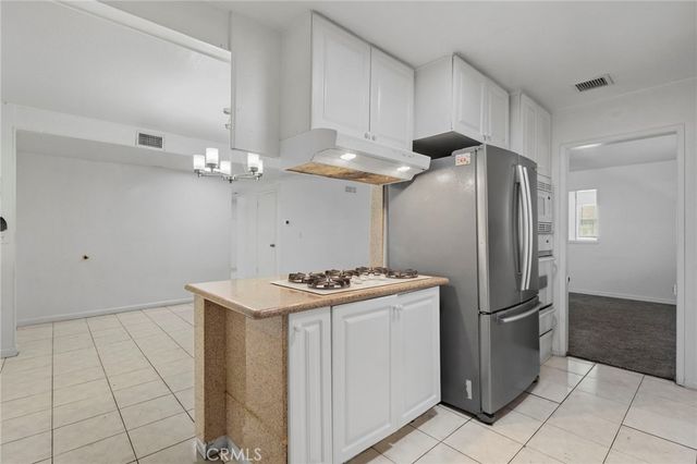 1229 S Arapaho Drive, Santa Ana, CA 92704